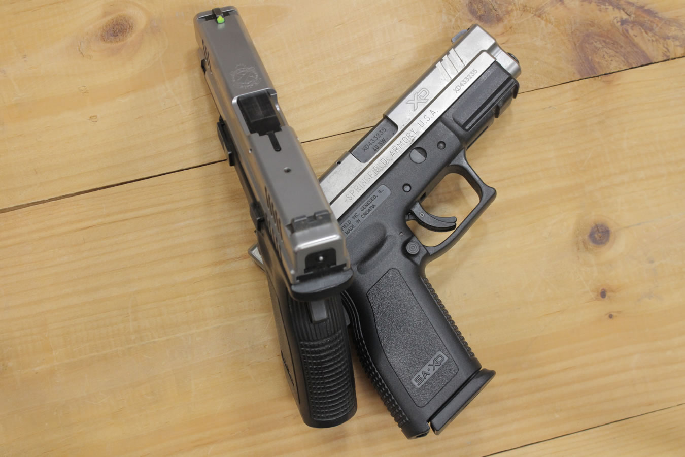 Springfield XD-40 40 S&W Bi-Tone Police Trade-ins (Fair Condition) Springfield XD-40 40 S&W Bi-Tone Police Trade-ins (Fair Condition) - Firearms - Sunshine Gun Shop